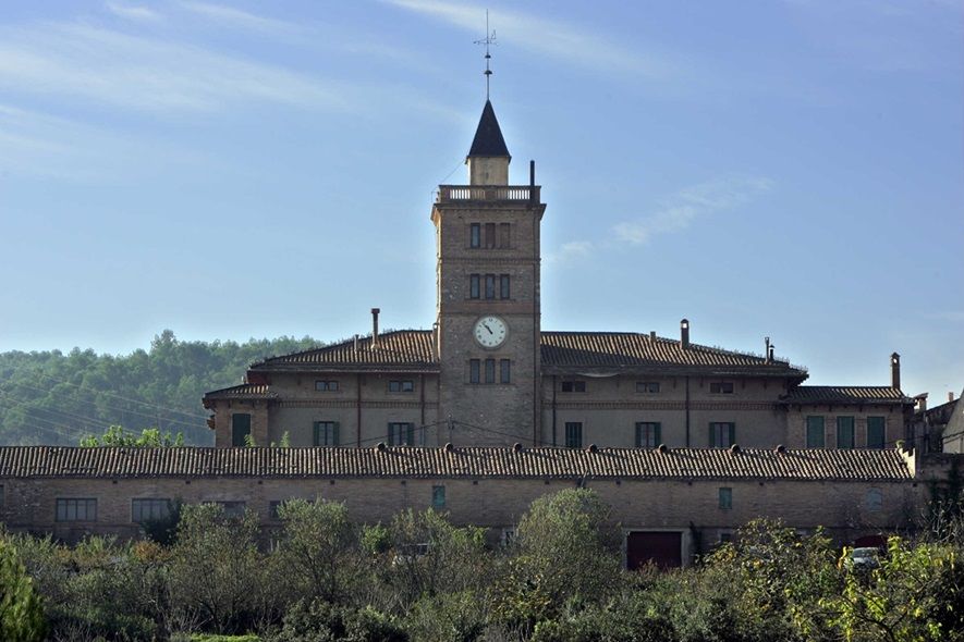 MASIA DE CAN MONMANY DE VALLDOREIX