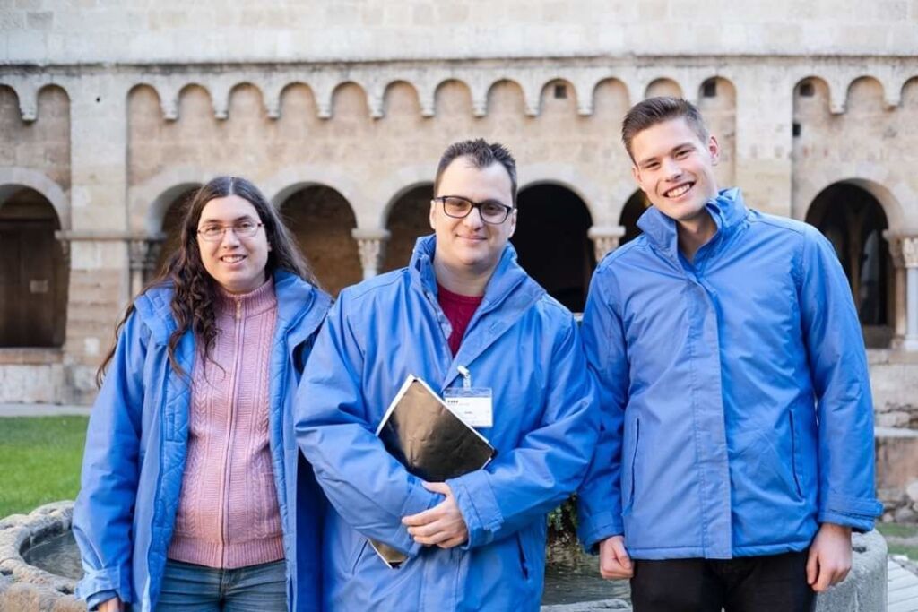 Guia'm pel Monestir